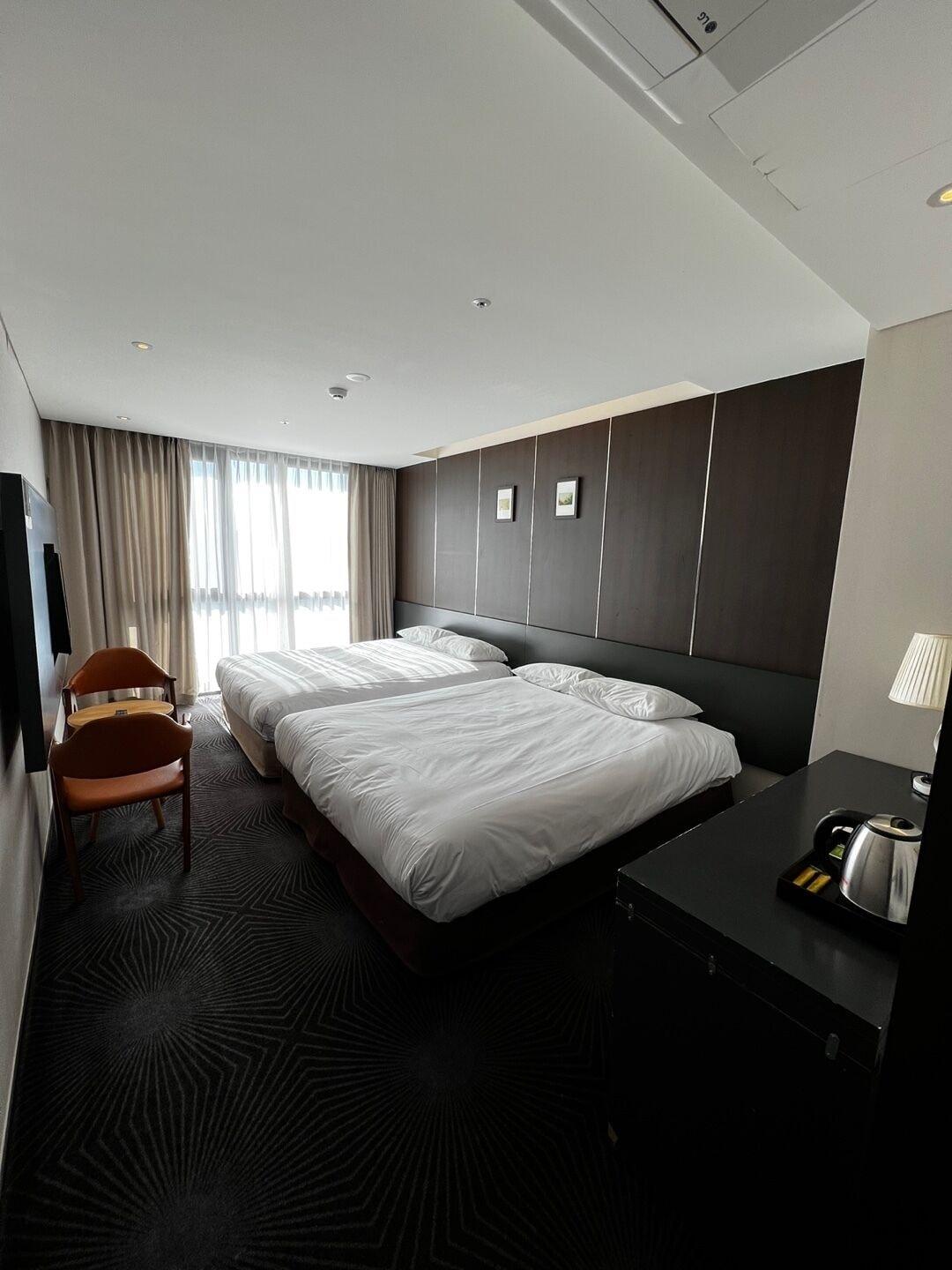 Golden Daisy Hotel Seogwipo Bagian luar foto
