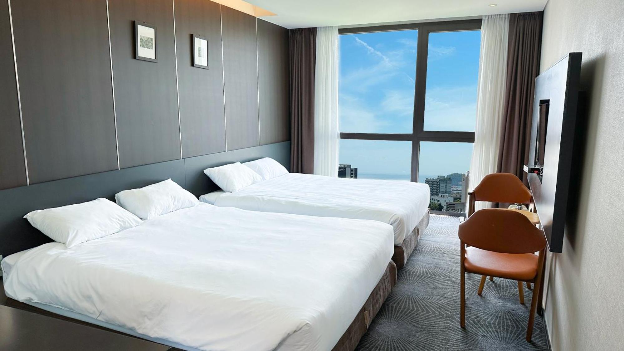 Golden Daisy Hotel Seogwipo Bagian luar foto